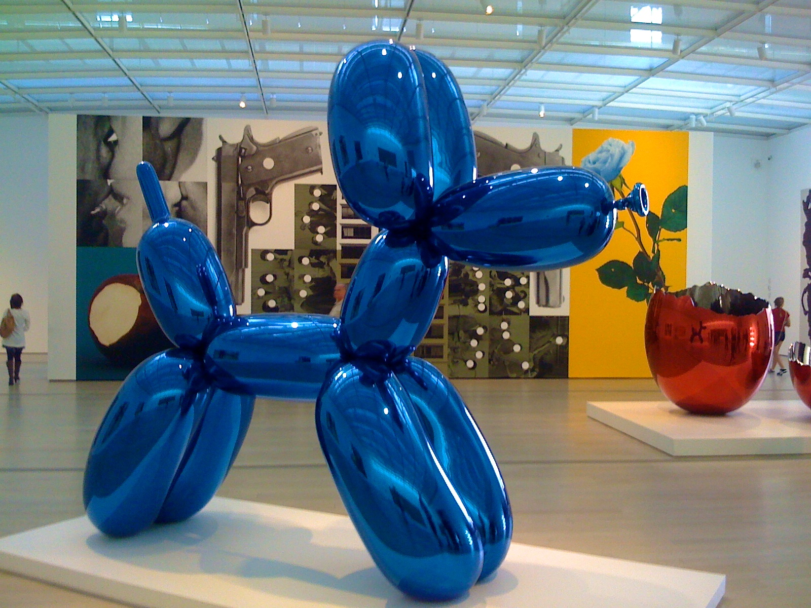 Jeff Koons Bilder: Eintauchen in die Welt des Pop Art-Meisters